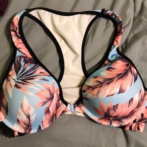 Victoria’s Secret PINK sports bra